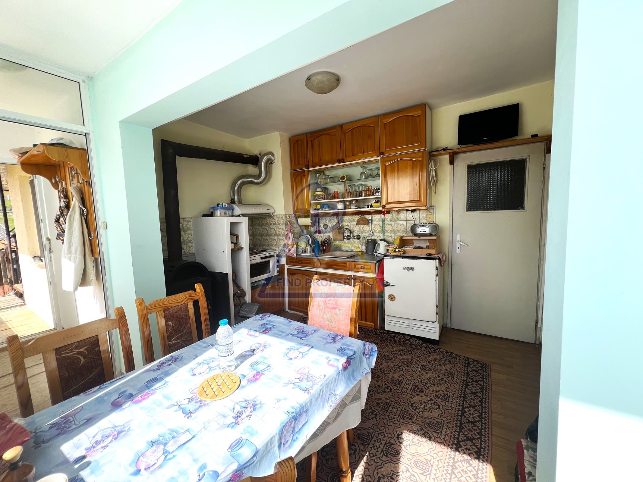 Real Estate 995 — 40