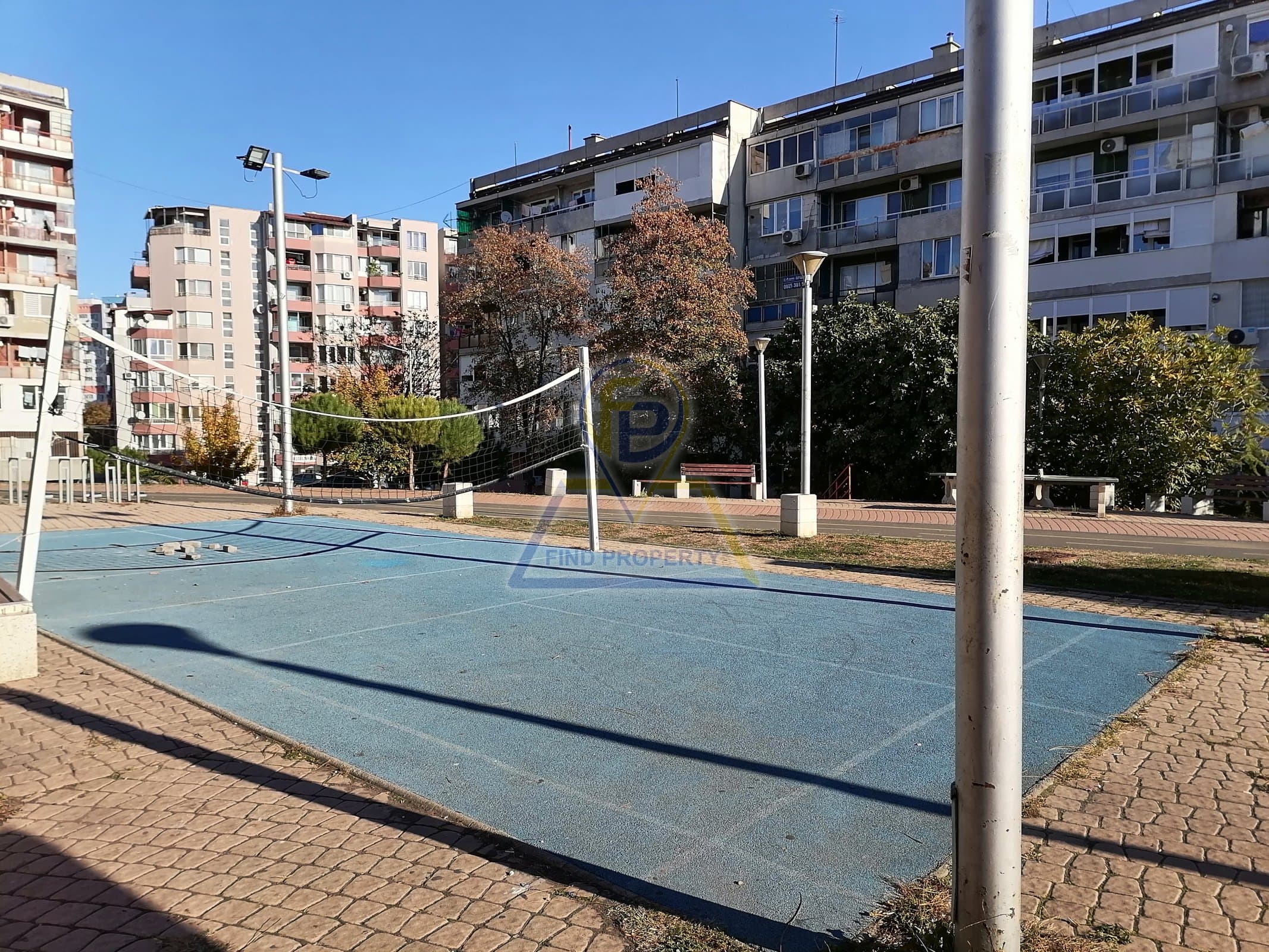Real Estate 998 Лазур — 15