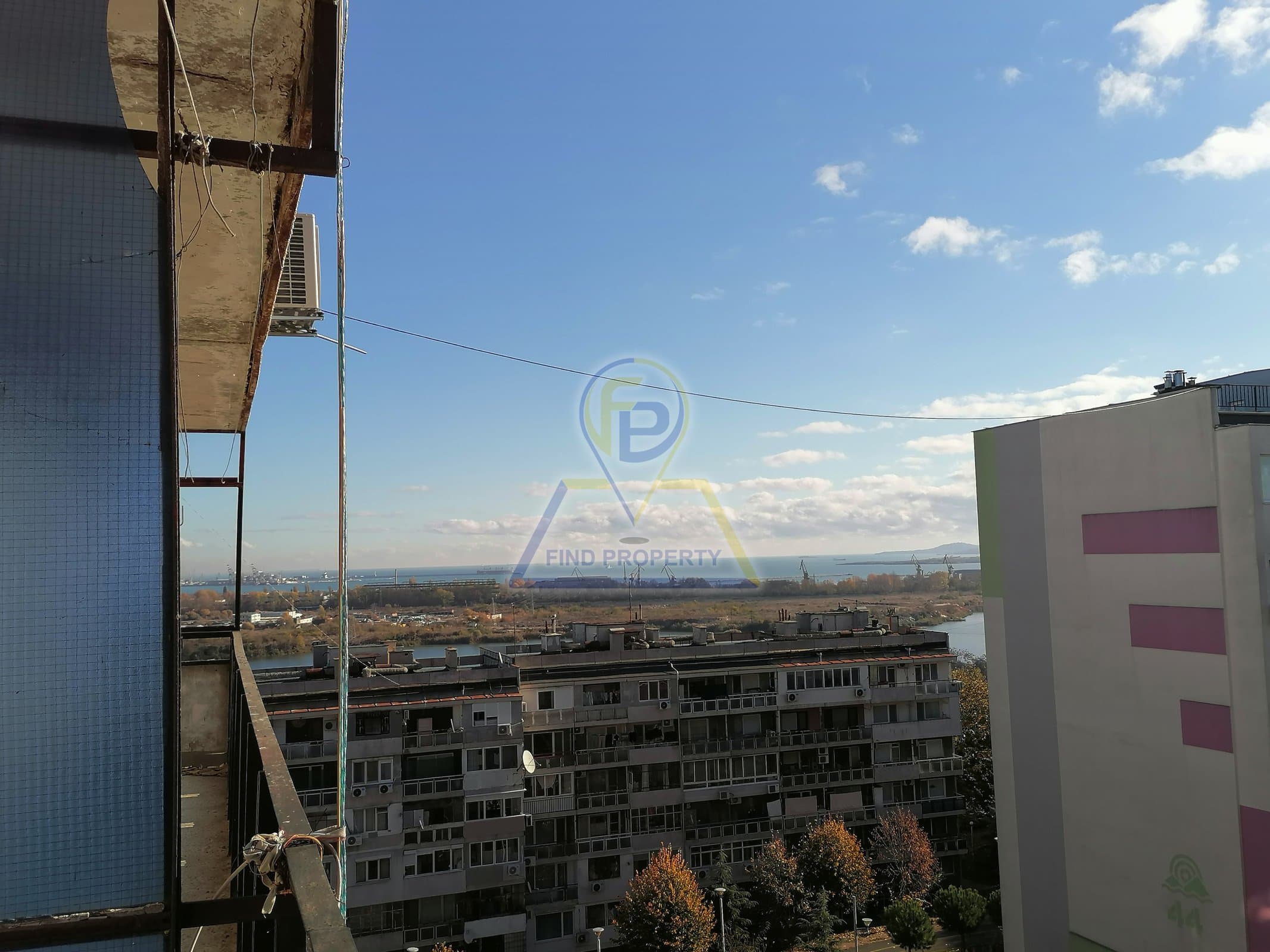Real Estate 998 Лазур — 18